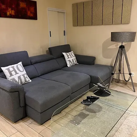 Chez Kay Apartment *